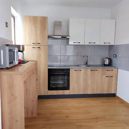 Ivana Novi Apartment